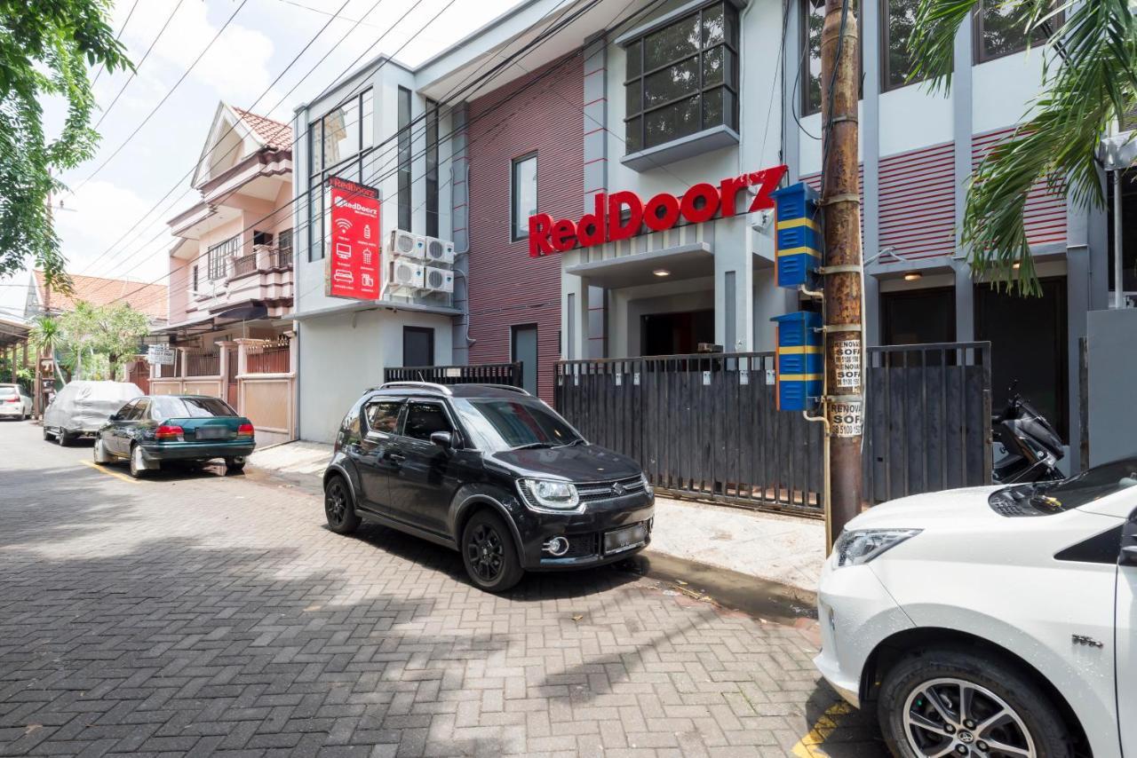 Reddoorz Near Grand City Mall 2 Surabaya Dış mekan fotoğraf