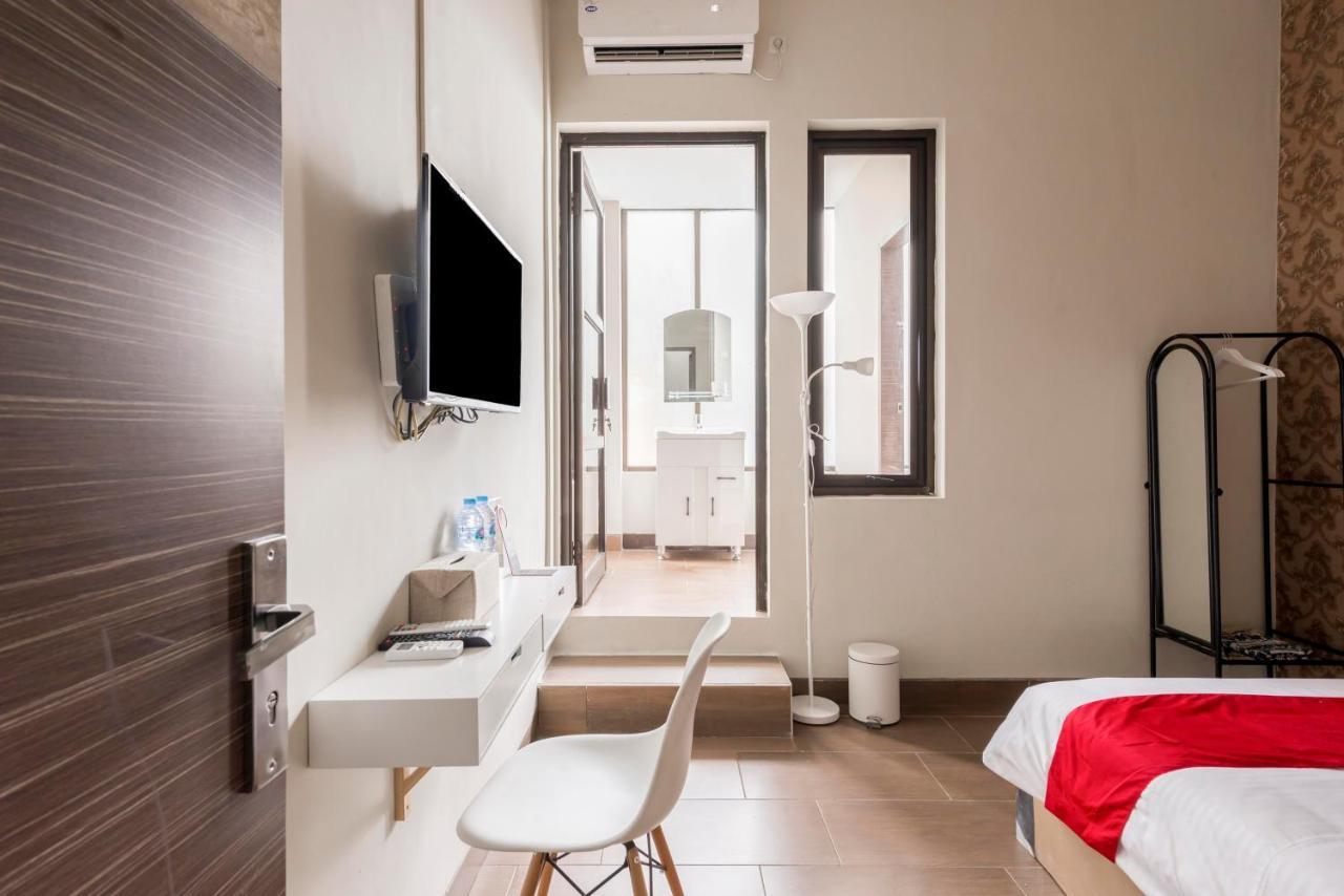 Reddoorz Near Grand City Mall 2 Surabaya Dış mekan fotoğraf