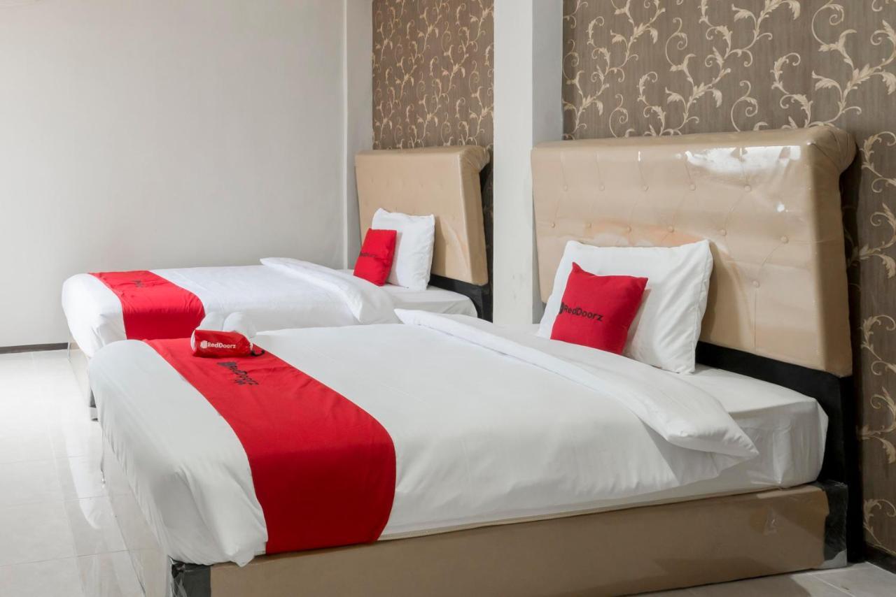 Reddoorz Near Grand City Mall 2 Surabaya Dış mekan fotoğraf