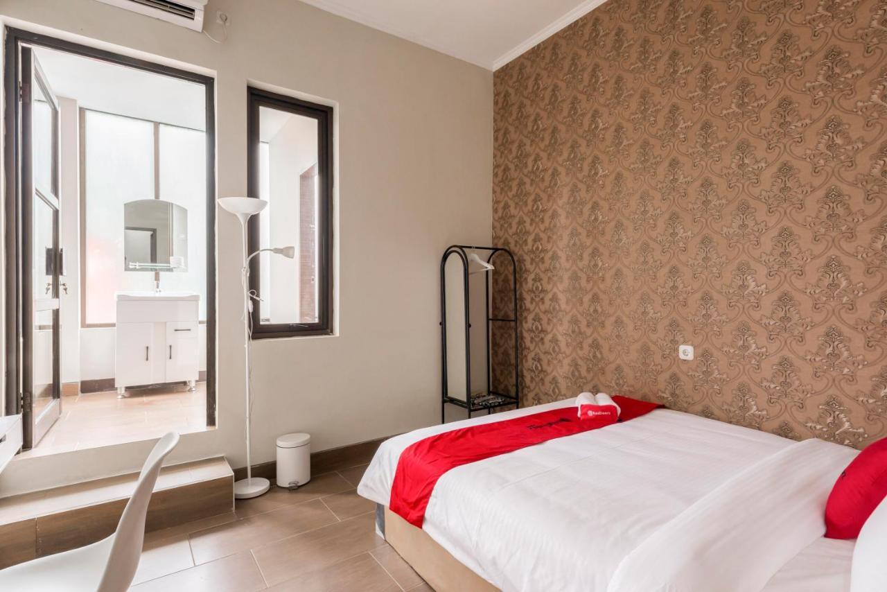 Reddoorz Near Grand City Mall 2 Surabaya Dış mekan fotoğraf